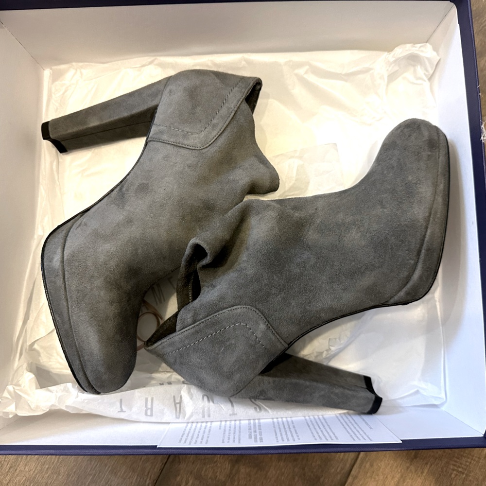 NWT Stuart Weitzman Buster Suede Ankle Bootie